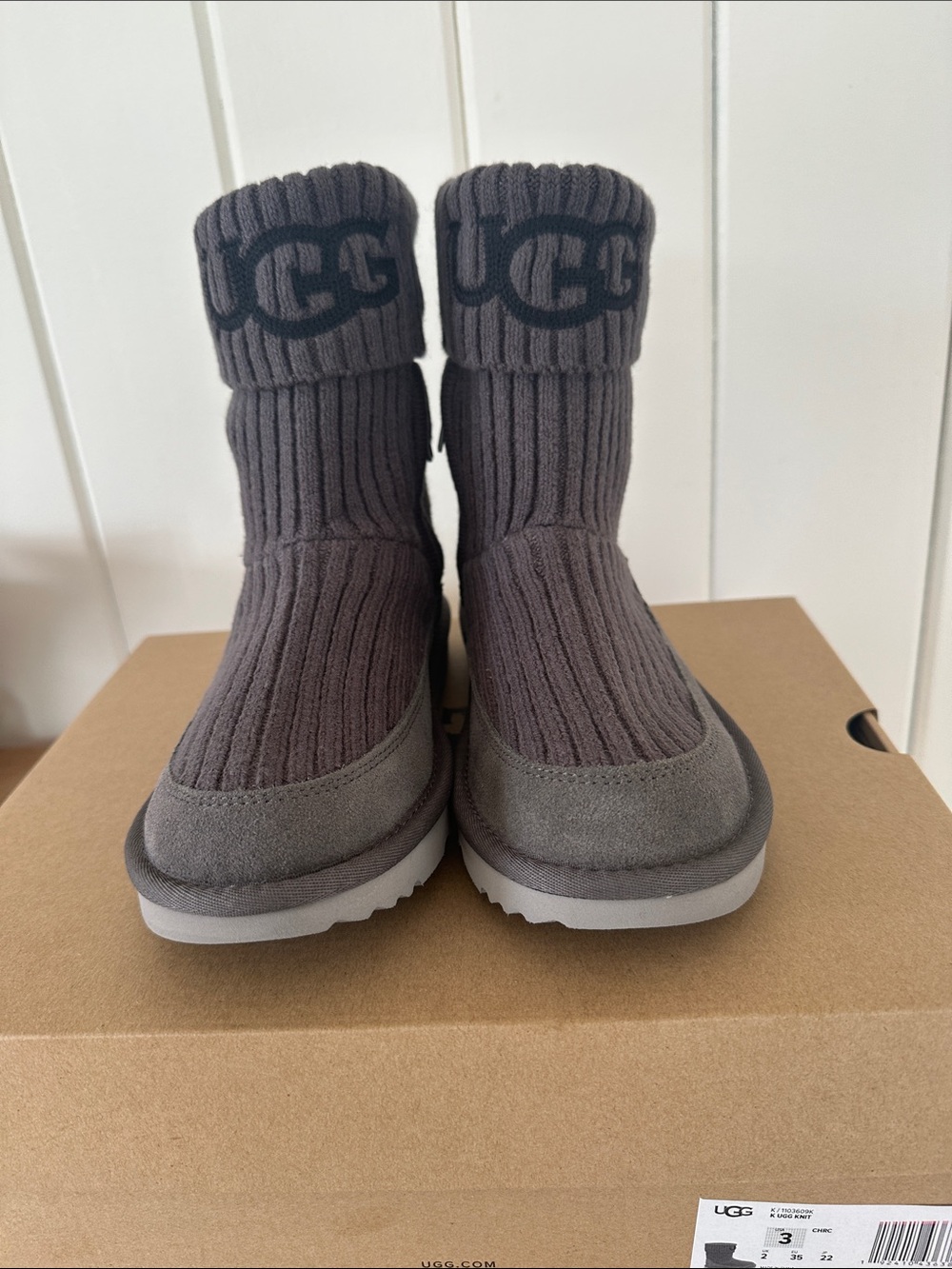 UGG Kids Charcoal Knit Cuff Booties - Charcoal